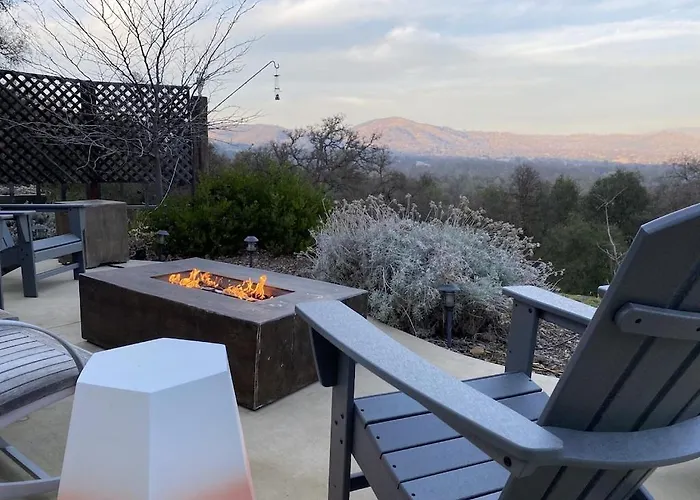 Sierra Ranch - A Yosemite Retreat